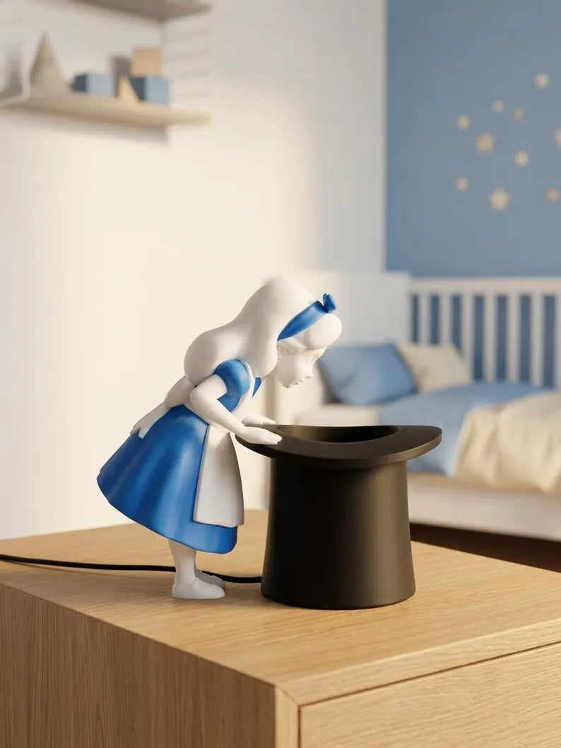 Wonderland Magic Hat Table Lamp – Storybook Fantasy Desk Light
