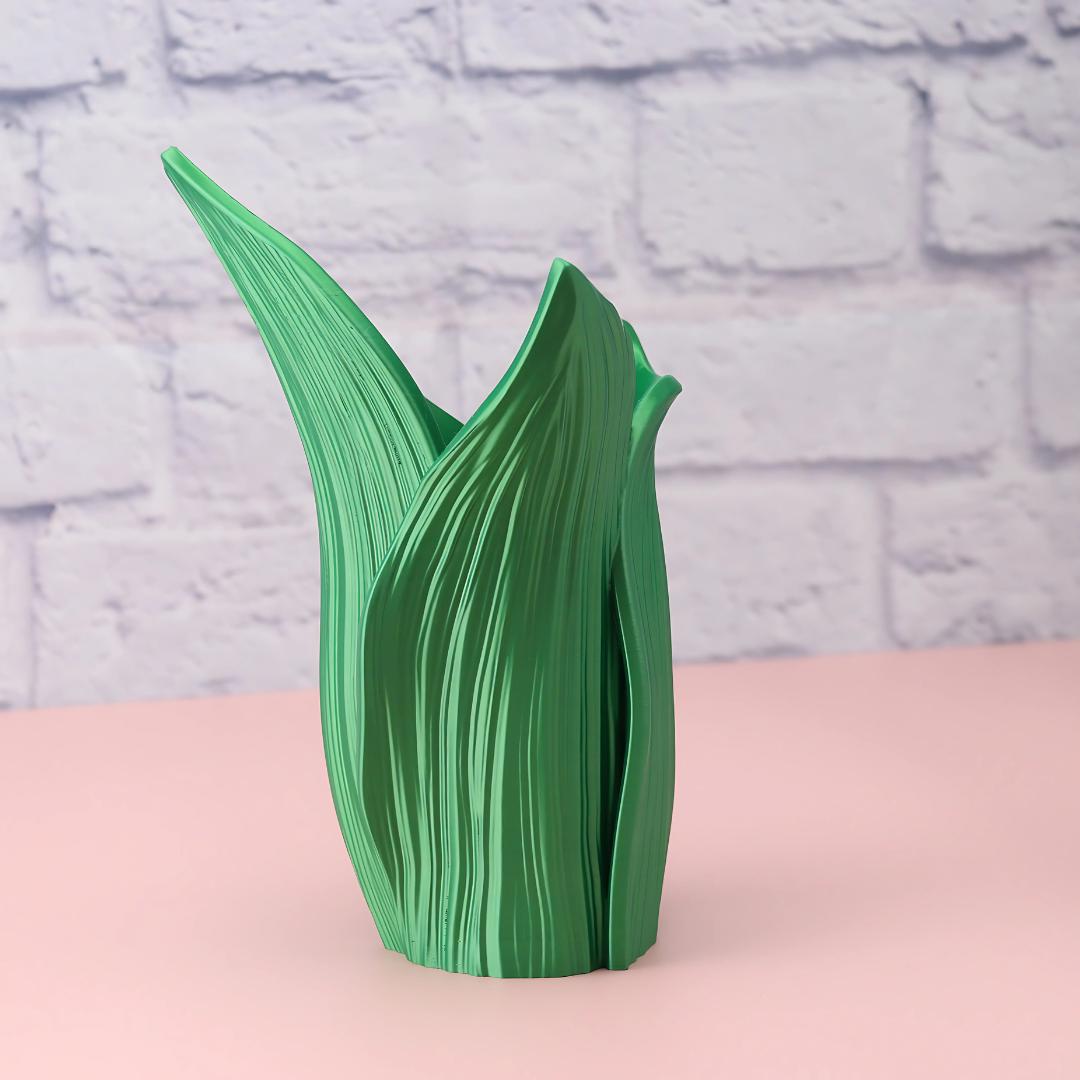 Artistic Leaf Design Vase - Handcrafted  Decor