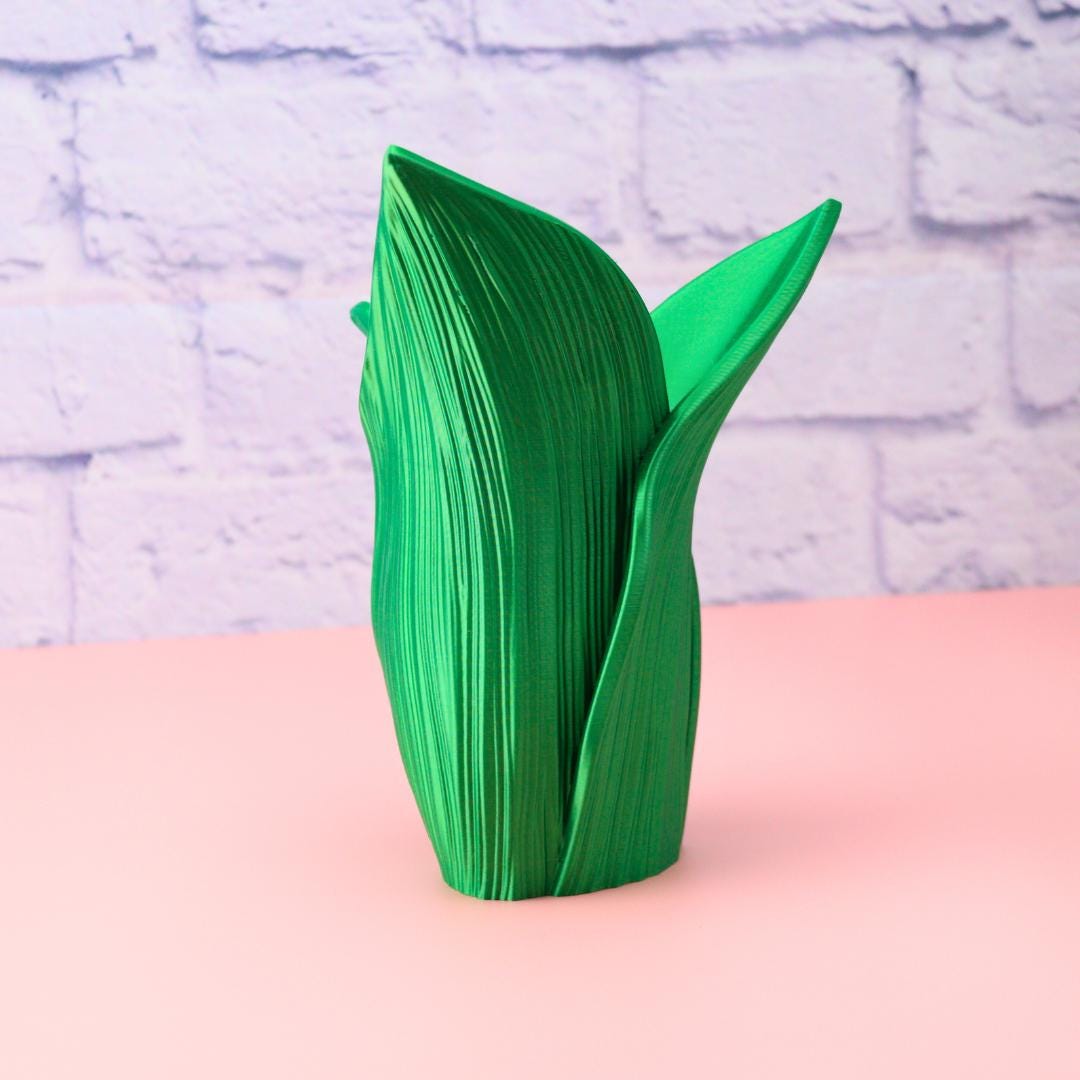 Artistic Leaf Design Vase - Handcrafted  Decor