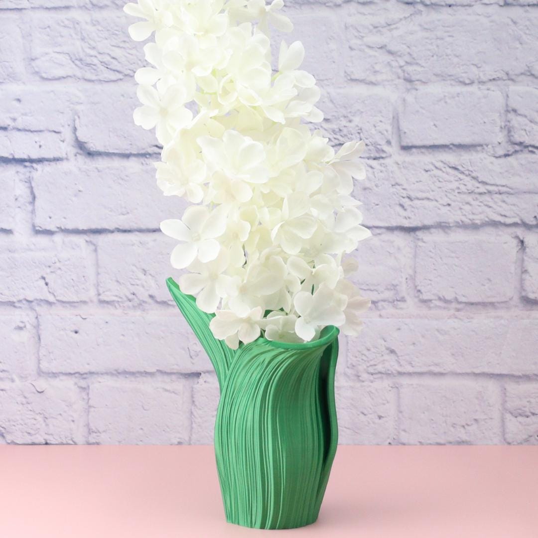 Artistic Leaf Design Vase - Handcrafted  Decor
