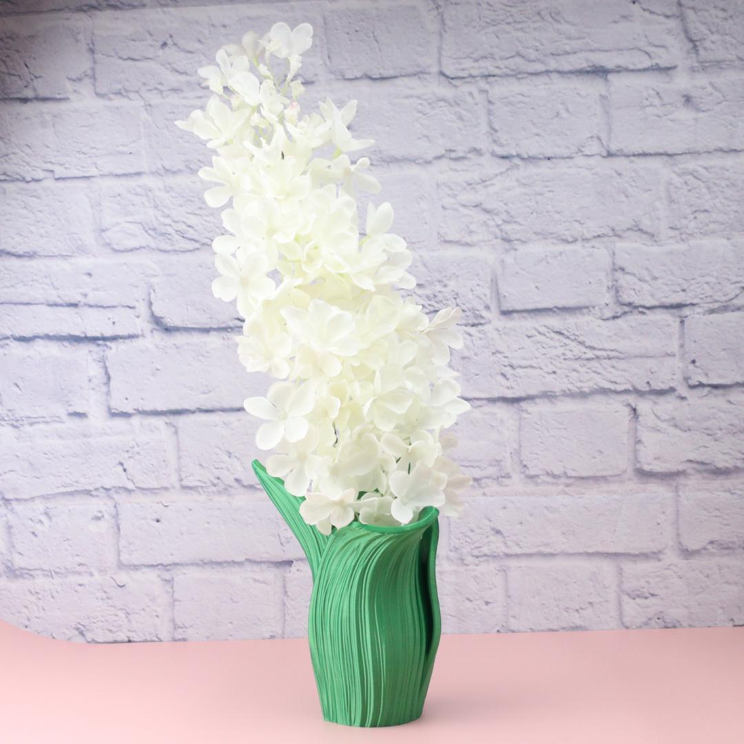 Artistic Leaf Design Vase - Handcrafted  Decor