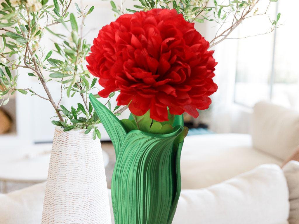Artistic Leaf Design Vase - Handcrafted  Decor